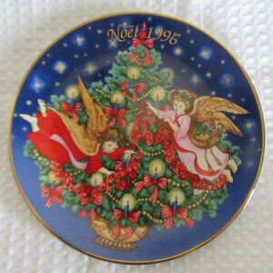 Christmas Plate Noel 1996 Trimming the Tree